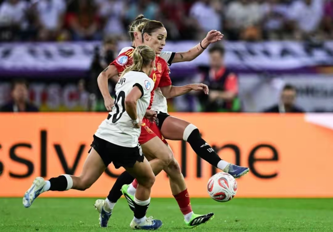 关于葡萄牙体育训练开放日,清晨止住颓势引欢呼,德国杯在即,训练强度明显提升的信息 关于葡萄牙体育训练开放日,清晨止住颓势引欢呼,德国杯在即,训练强度明显提升的信息